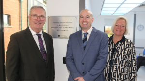 Health Minister Mike Nesbitt, Dr Eddie Gibson, Clinical Director for Radiology and Lynne McCartney, Director of Surgical and Clinical Services
