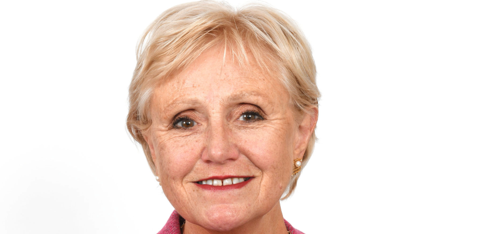 Head and shoulders view of Kathy Mackenzie