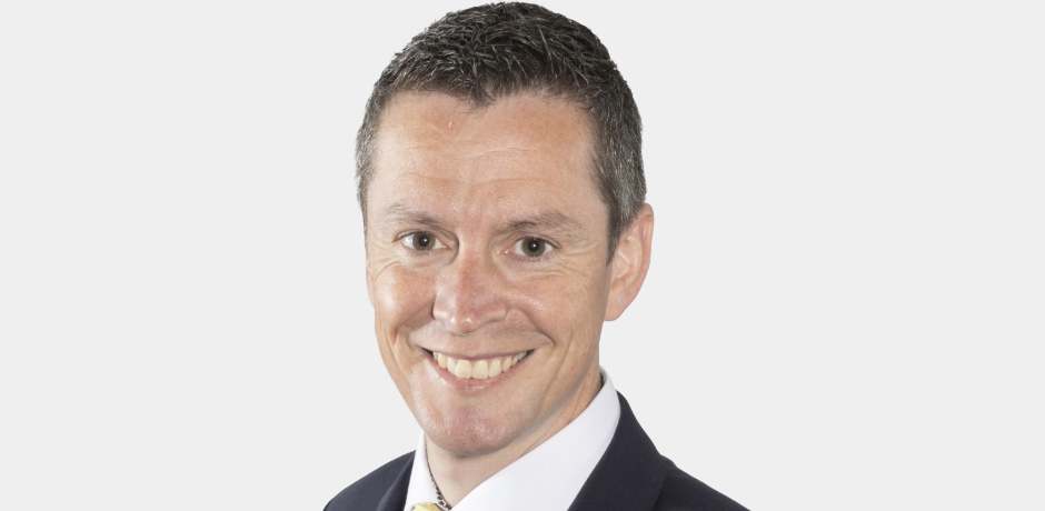 Head and shoulders images of David Burns